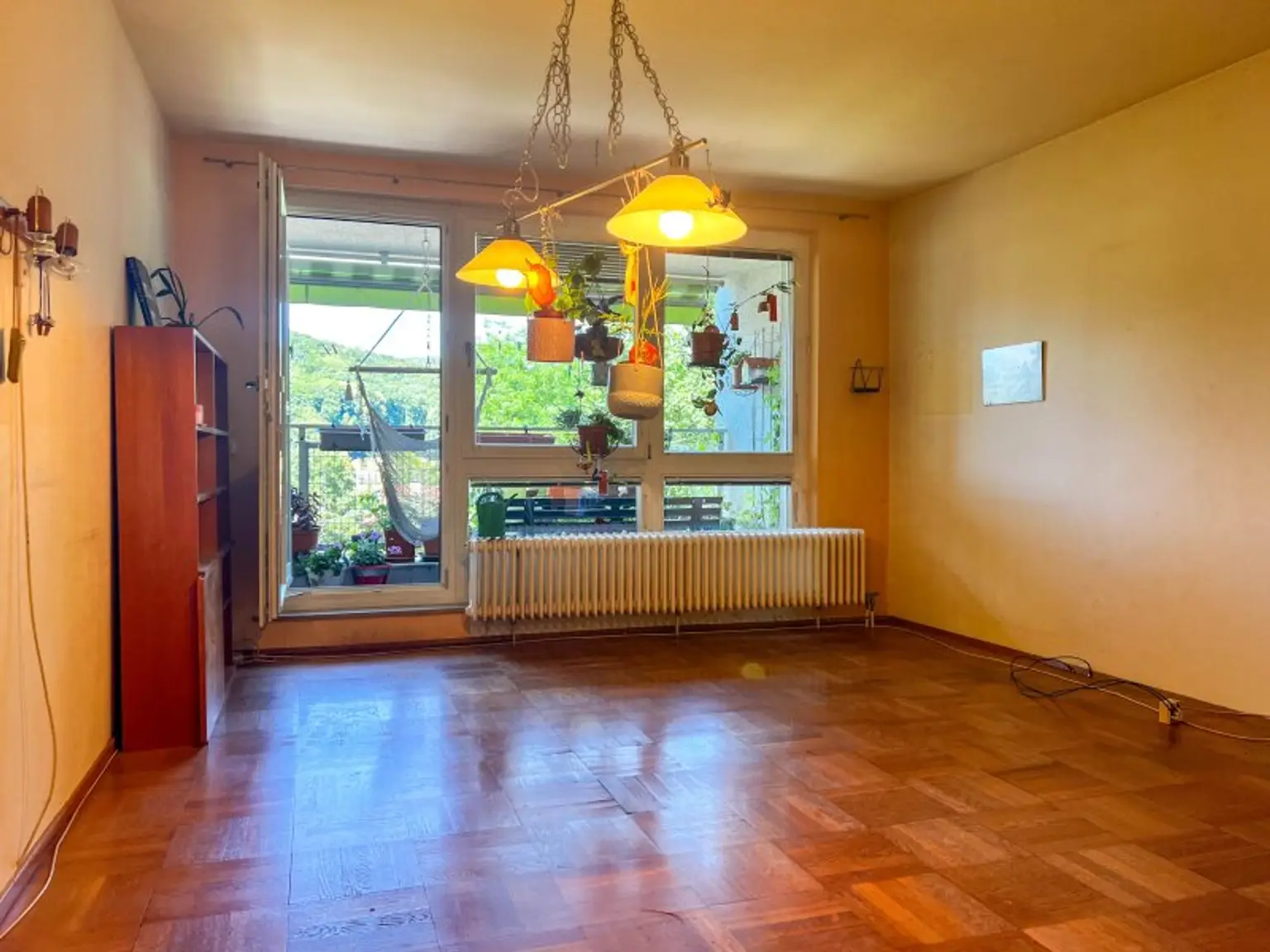 Sonnige 3-Zimmer mit Loggia, Schwimmhalle und Sauna in Purkersdorfer Zentrumslage