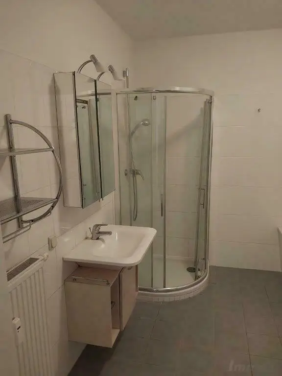 Provisionsfreie 3-Zimmerwohnung mit Terrasse und Tiefgarage Nähe LKH/Med-UNI - Leonhardstraße zu vermieten!