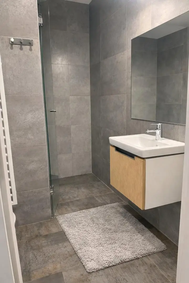 Badezimmer 1