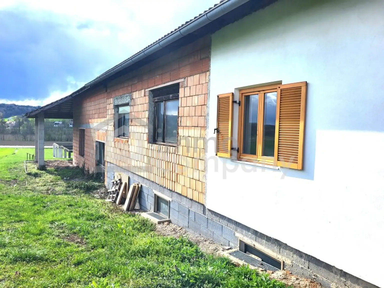 Platz zur Entfaltung! Ca. 818m² Anwesen mit Potential