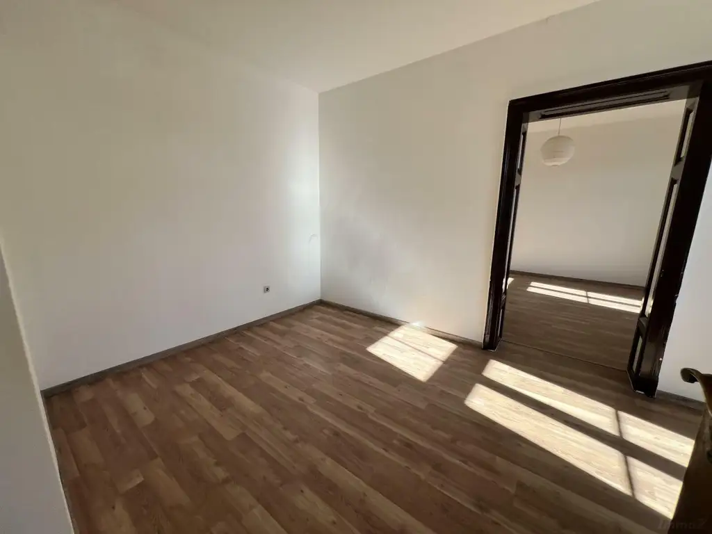 Bei XXX-Lutz, Wohnung mit Wohn-Essküche und 1 Zimmer ++Videorundgang++