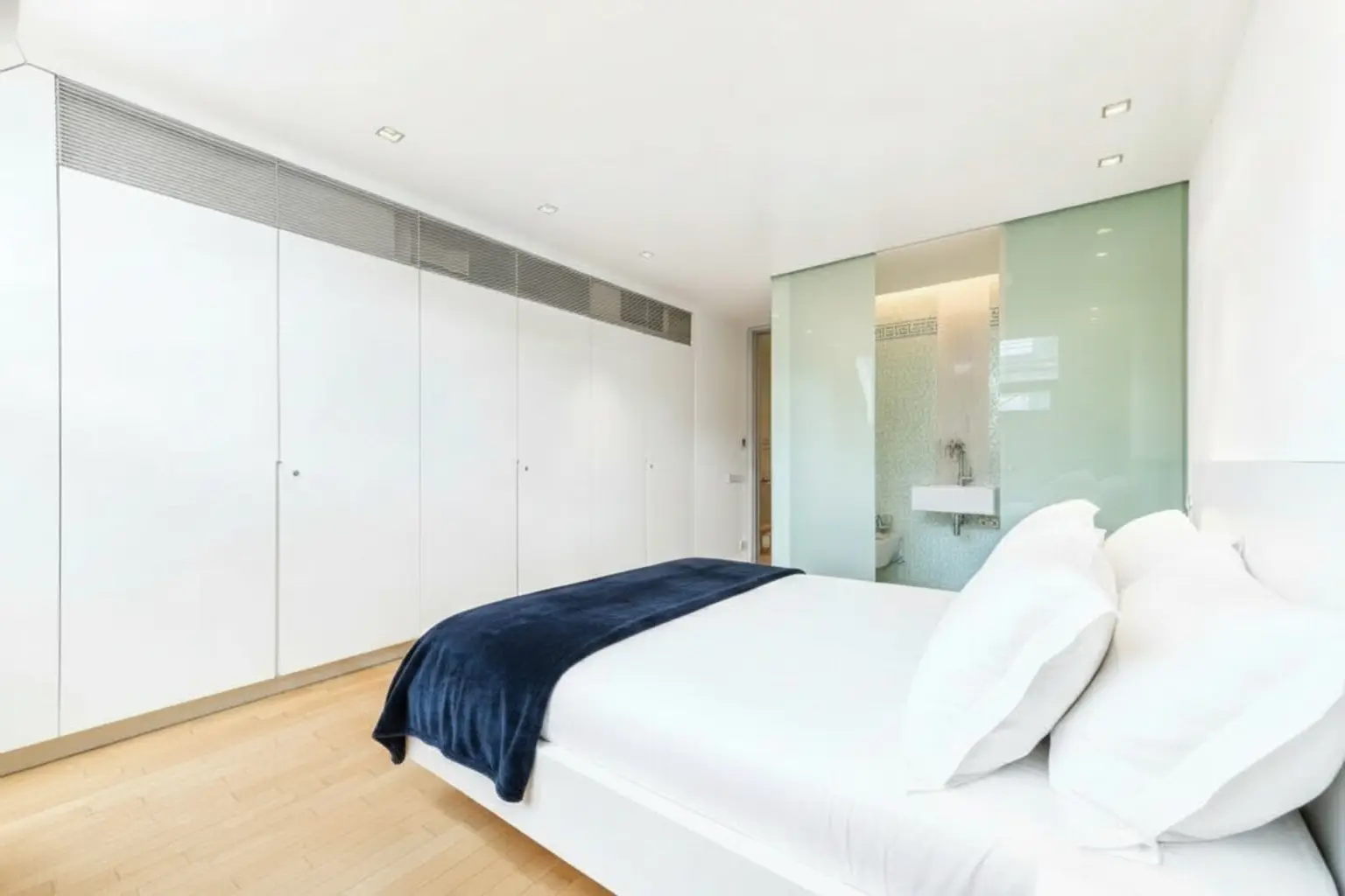 Exklusives Penthouse mit Dachgarten und Karlskirchenblick in Bestlage des 4. Wiener Gemeindebezirks