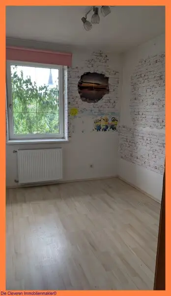 großes Gebäude + großes Grundstück für große Ideen