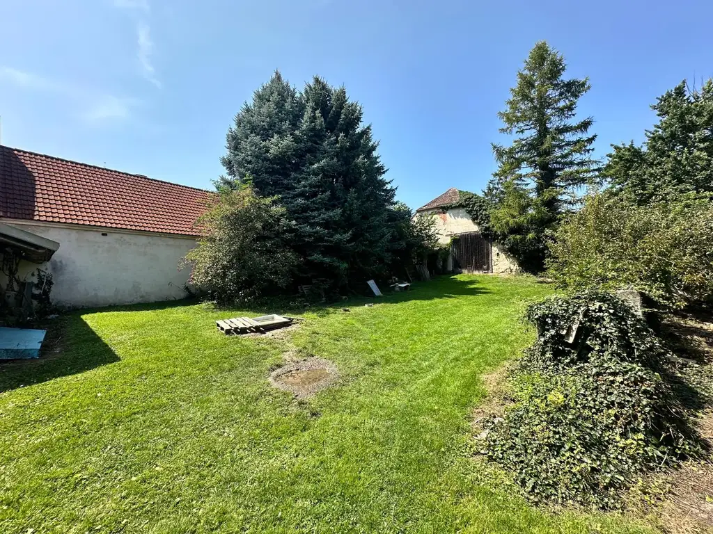 Sanierungsbedürftiger Bauernhof mit großem Grundstück, Stallungen und Stadl – ländlicher Charme mit viel Potential!