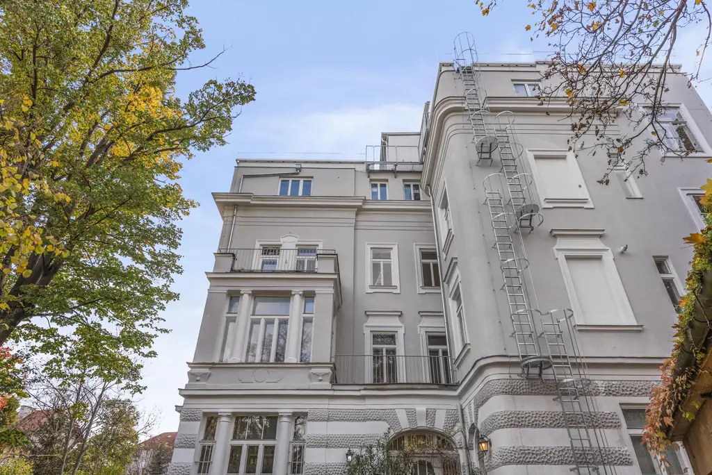 Villa Fleur - Schaffen Sie sich Ihr Refugium im Altbautraum!