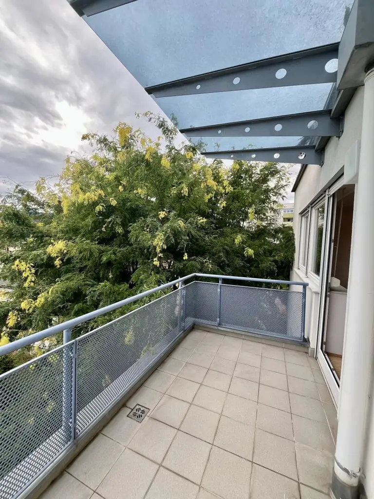 TOP LAGE GEIDORF: Barrierefreie 4 Zimmer Wohnung mit Balkon + Tiefgarage