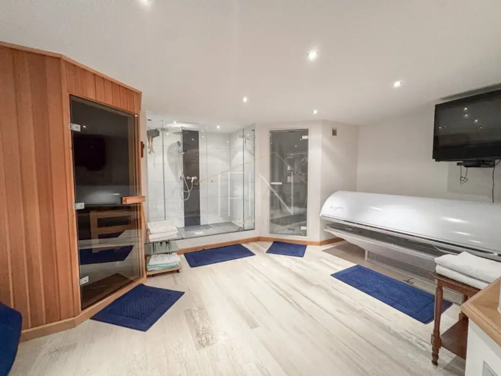 Einfamilienhaus mit Pool, Wellness & großem Garten in Hennersdorf