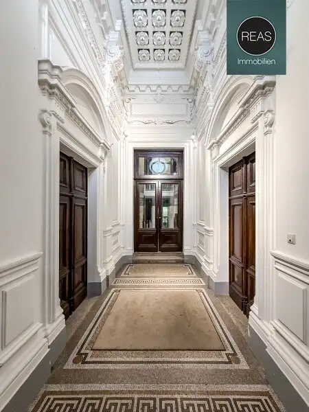 Klimatisiertes Büro bei neuer U5 Station! Repräsentatives Haus in bester Innenstadtlage bei der Votivkirche!
