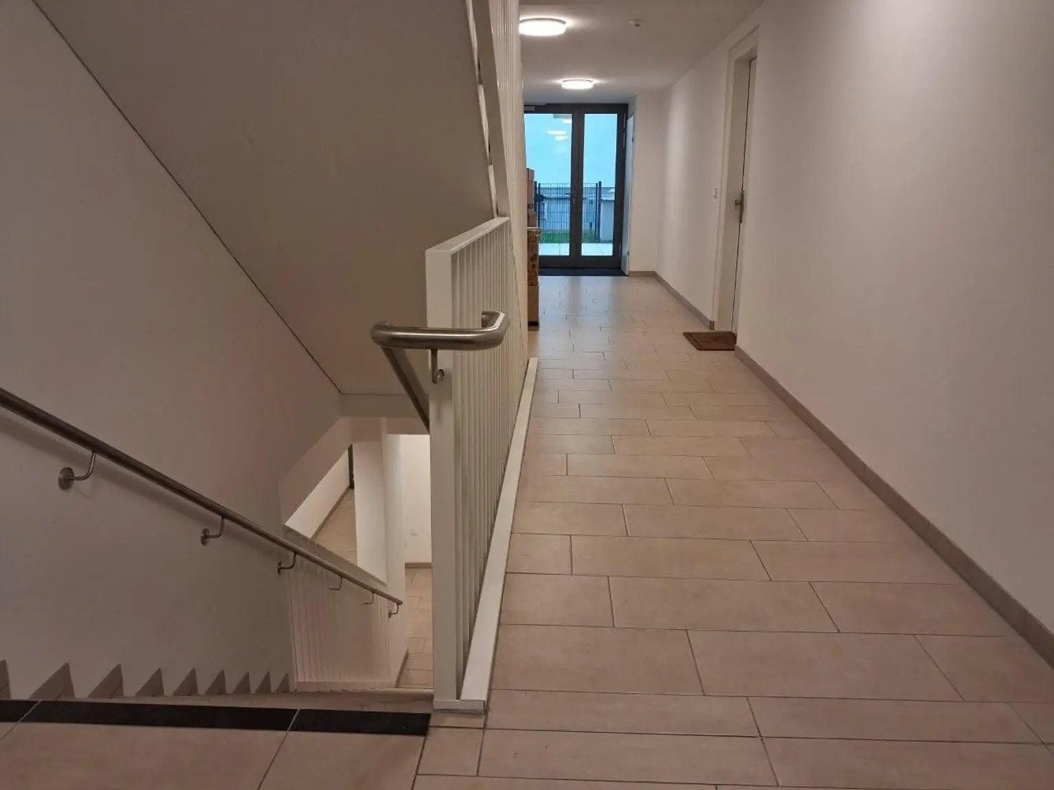 "Single-Hit! Neue vollausgestattete Garten-Wohnung mit PP nahe U1 DZ"