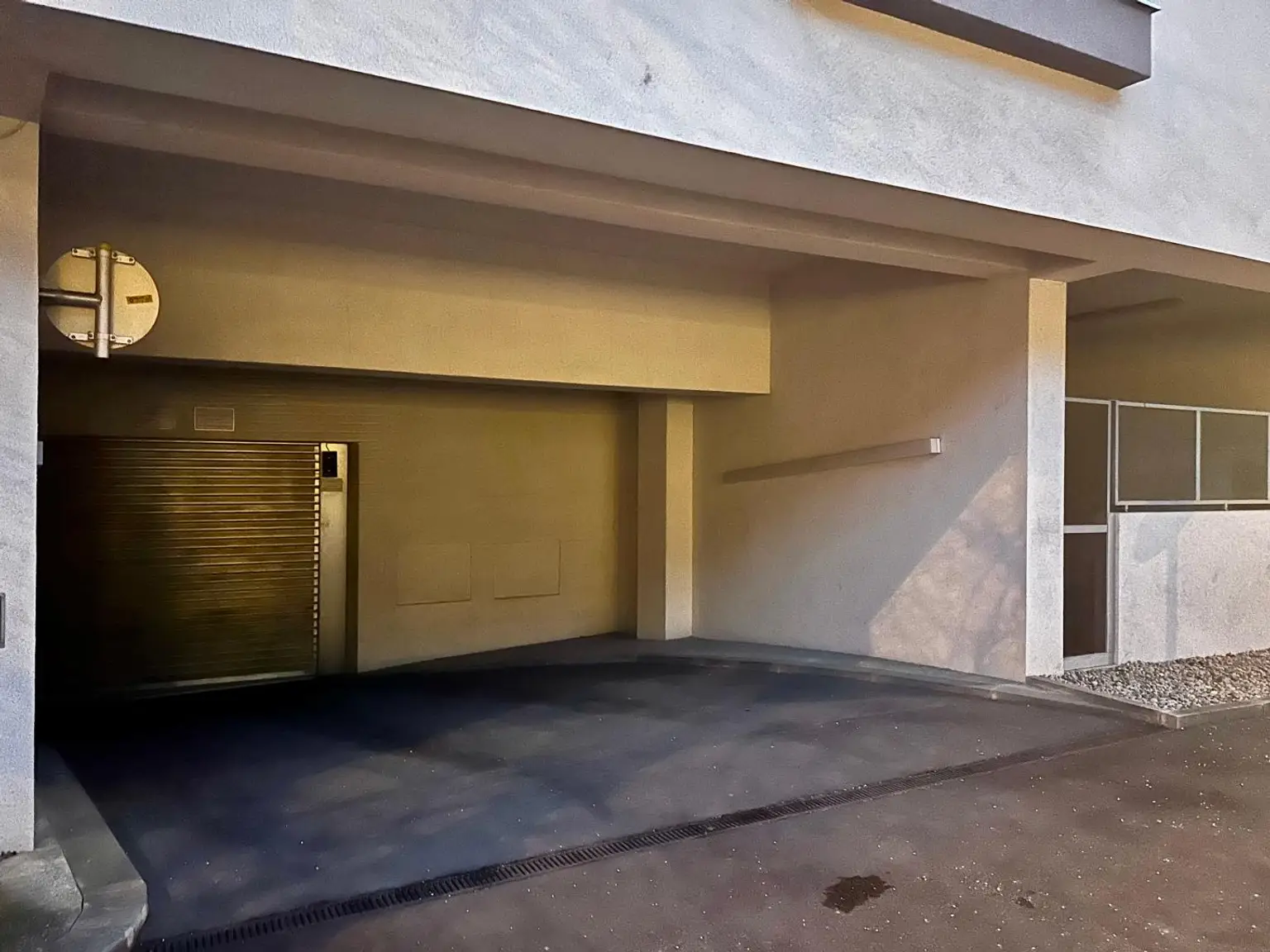 KFZ | Leonfeldnerstraße 210