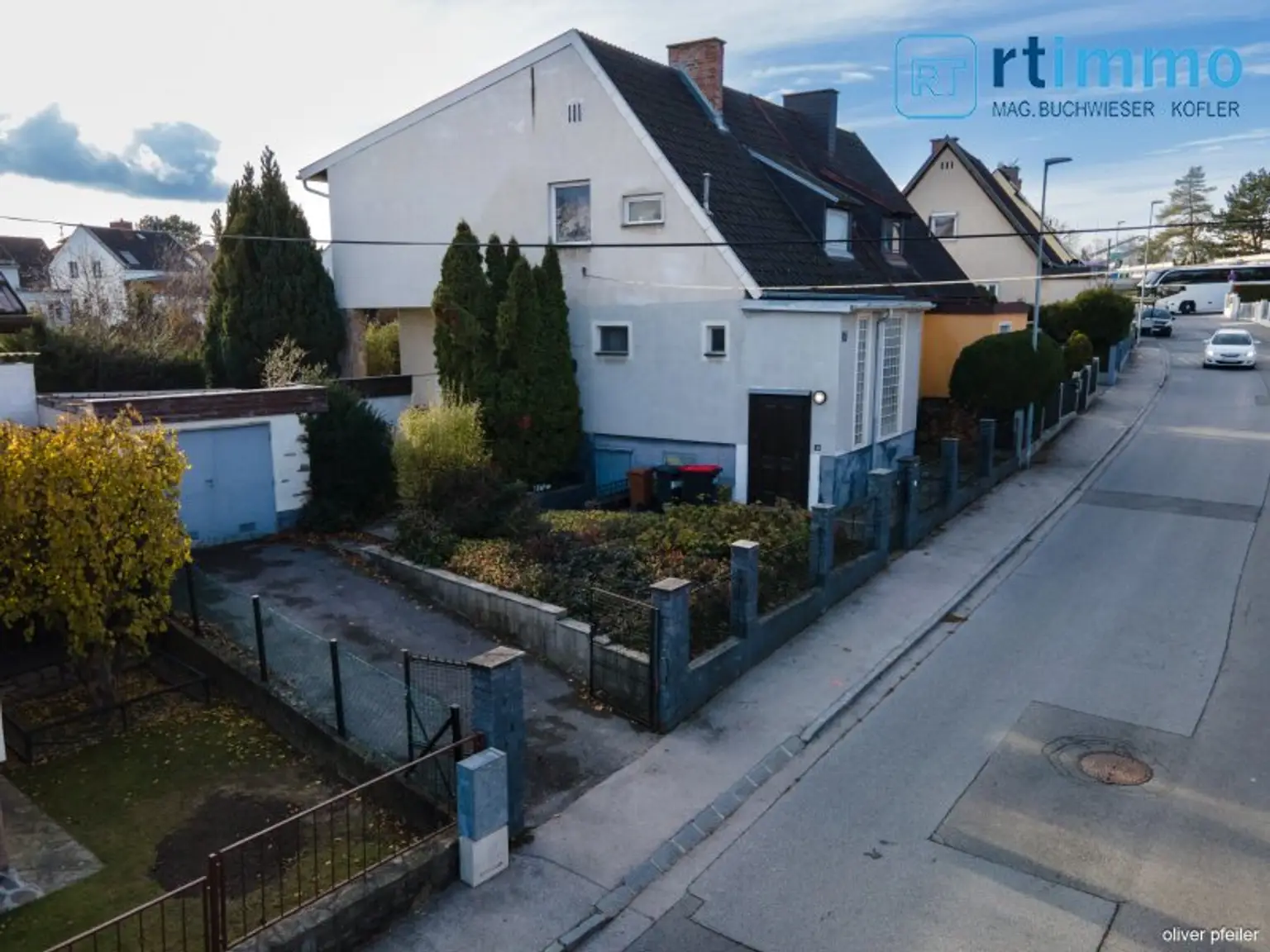 Einfamilienhaus in Stockerau mit schönem Grund - Nähe Freibad.