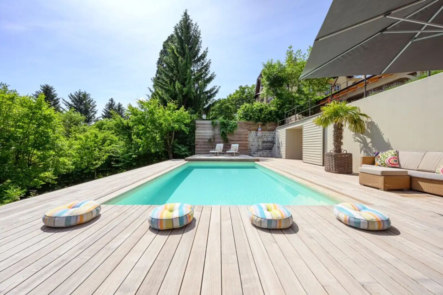 Salzwasserpool mit Gegenstromanlage