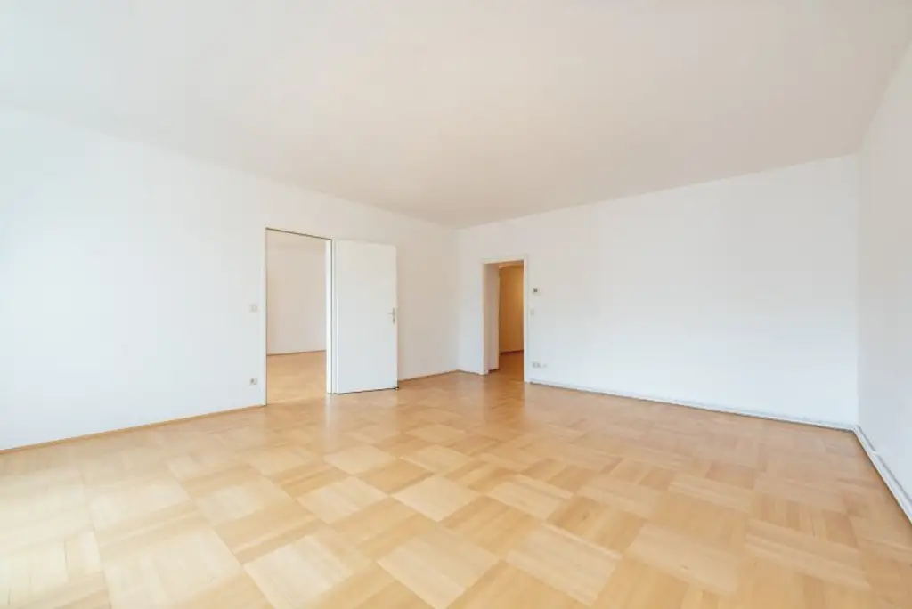 Große Familienwohnung in guter Lage