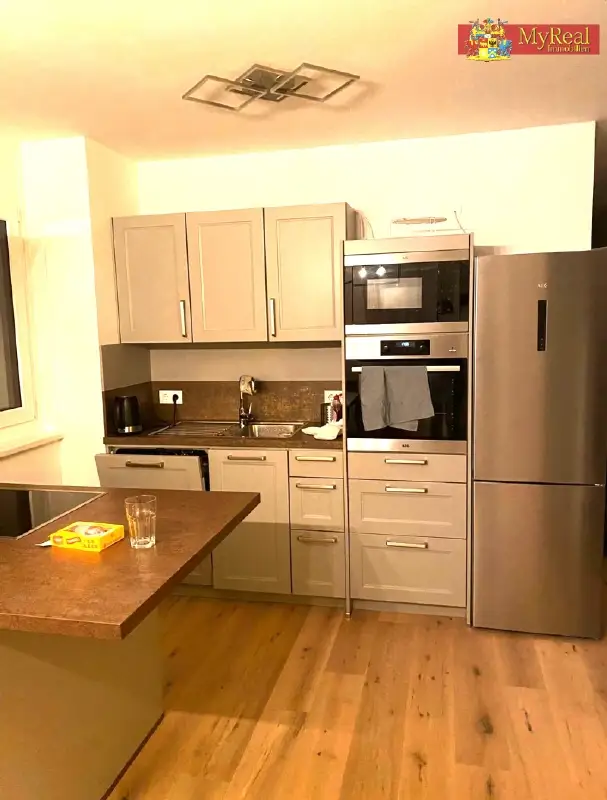 Sehr schöne Vorsorgewohnung mit 2 großen Balkons in der Donaustadt