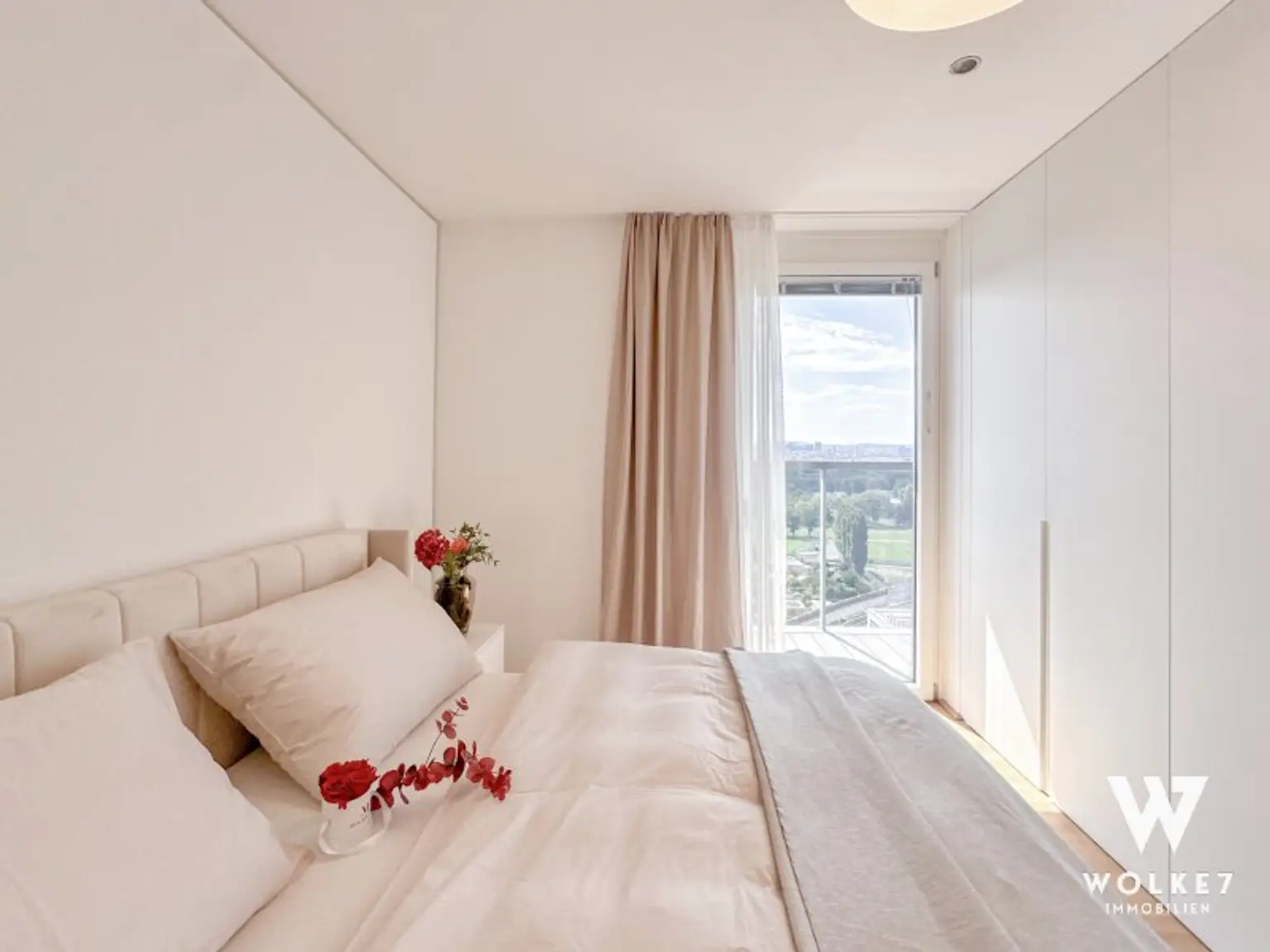 Exklusive 3-Zimmer-Residenz im Marina Tower – 16. Etage mit Donaupanorama