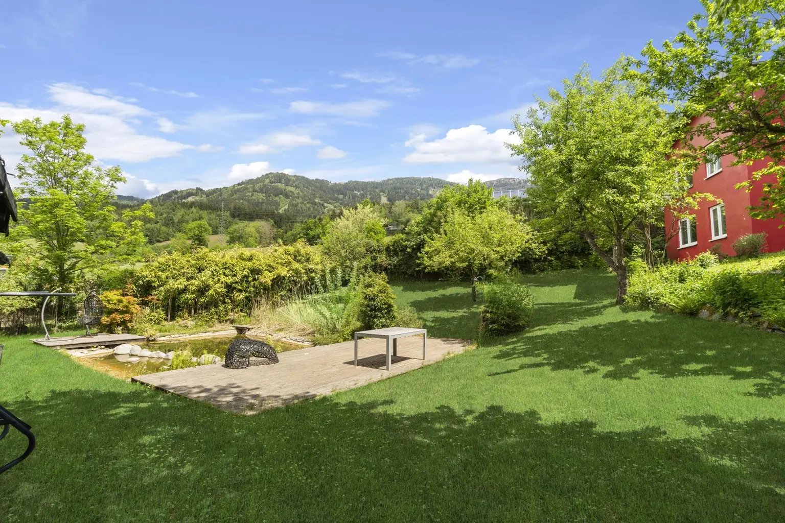 PARKLANDSCHAFT - NATURTEICH - GRÜN