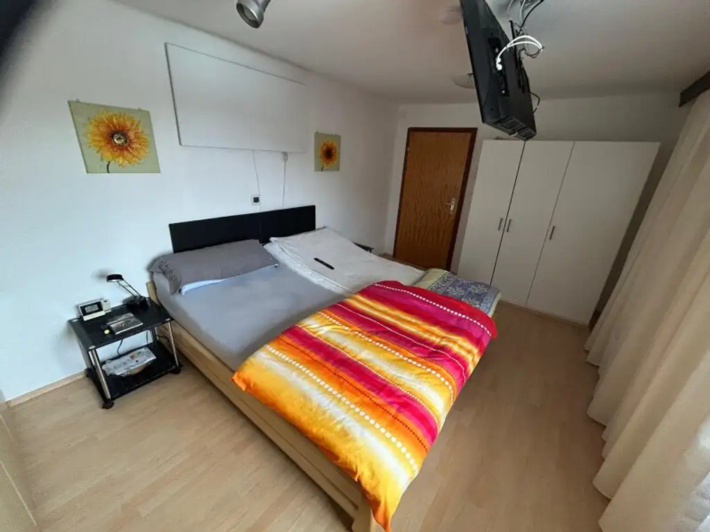 2776 m² Grund + Charmantes Einfamilienhaus im Sonnigen  Himmelberg mit Garten, + Garage & Werkstatt für 199.000 €