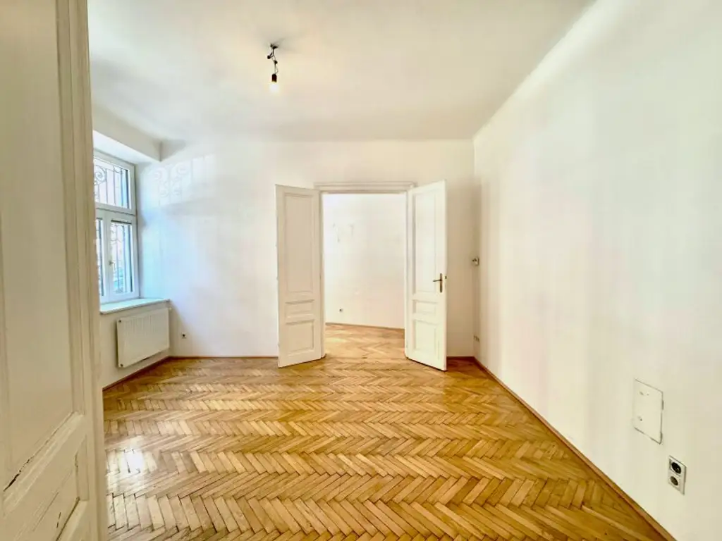 Charaktervoller Altbauflair trifft zeitgemäßen Wohnkomfort – Charmante Wohnung in begehrter Lage