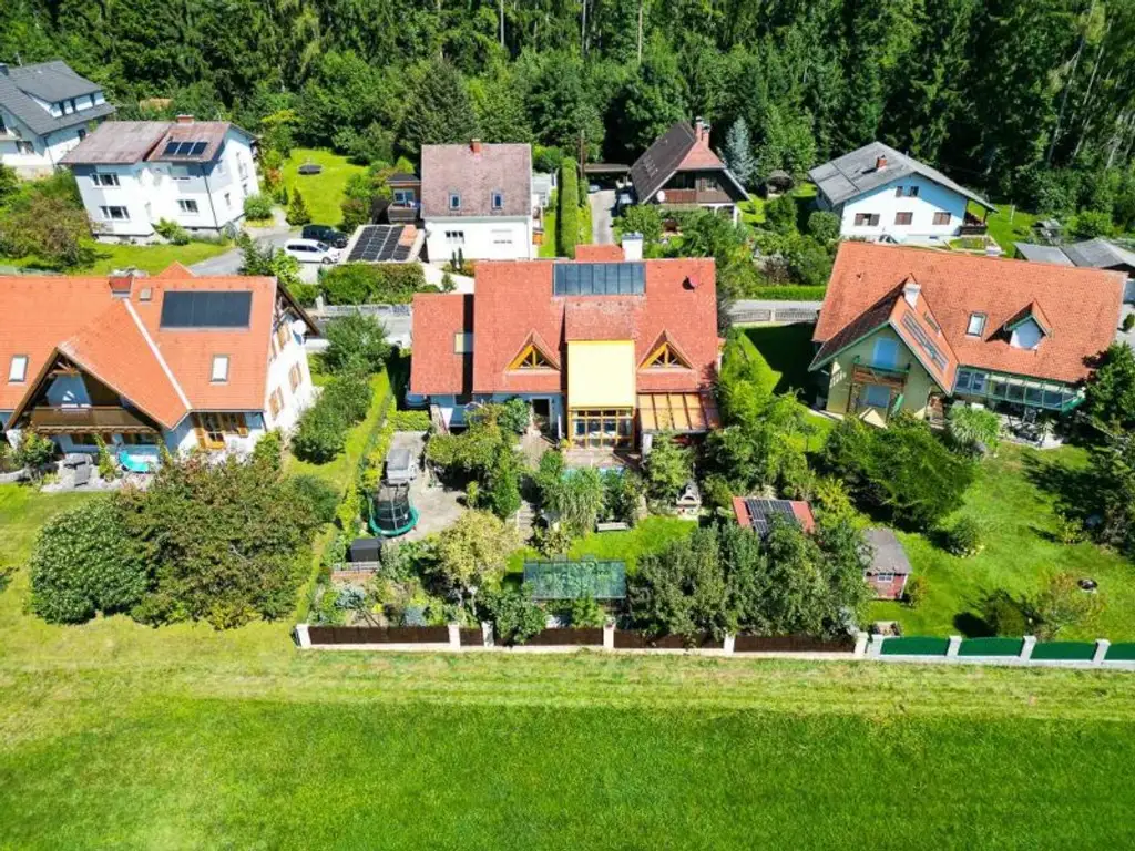 Neuwertiges Einfamilienhaus in Mortantsch: 6 Zimmer, Garten, 2 Terrassen, Top-Ausstattung!