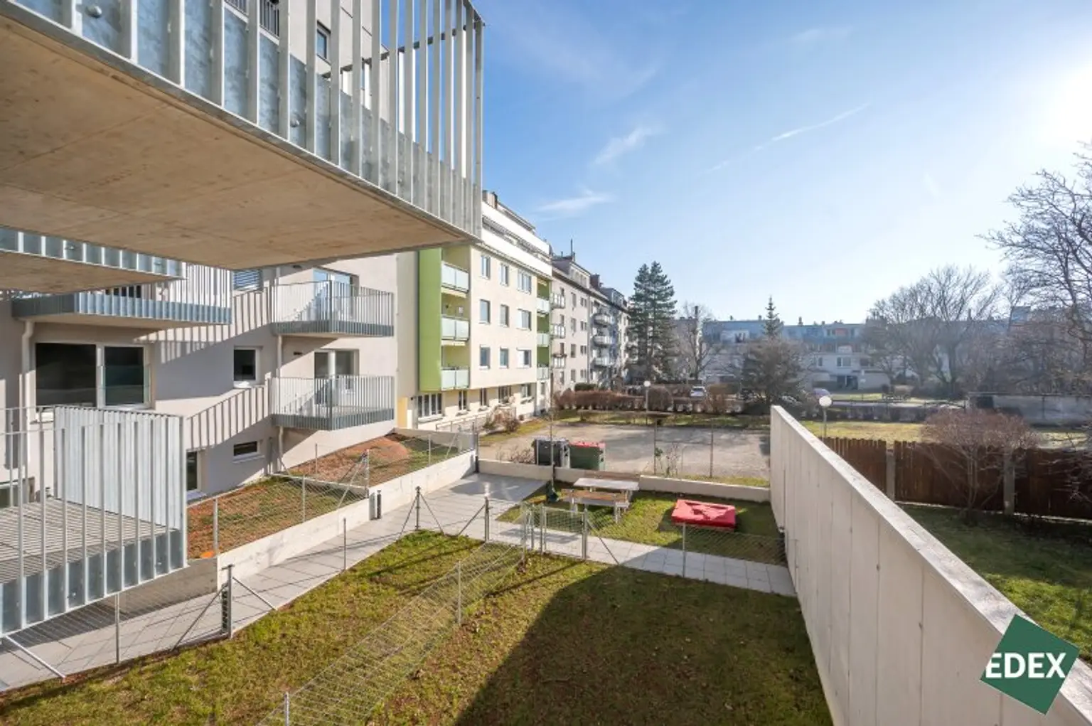 ERSTBEZUG | Sonnige 3-Zimmer-Maisonette-Wohnung mit Garten