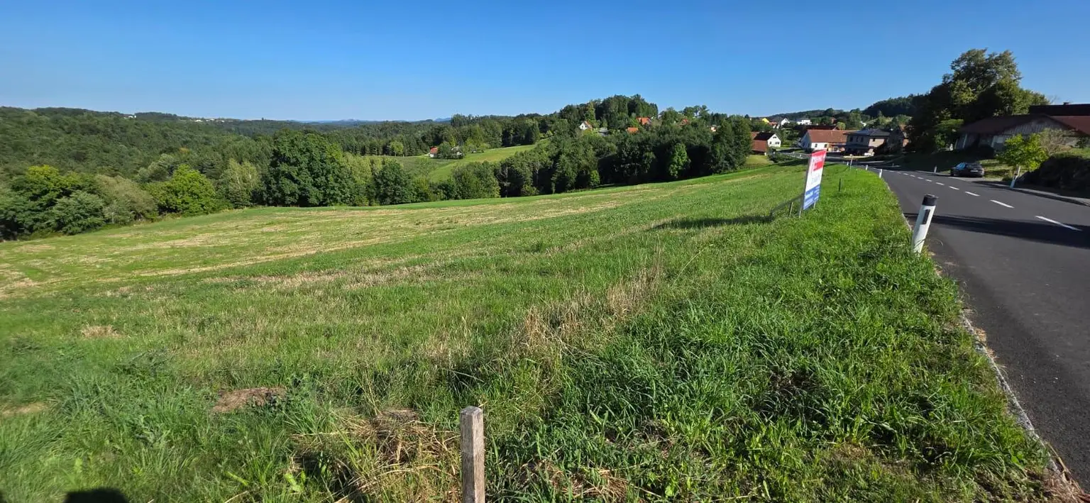 Sonniges Baugrundstück in Kohldorf 15 km östlich von Graz!