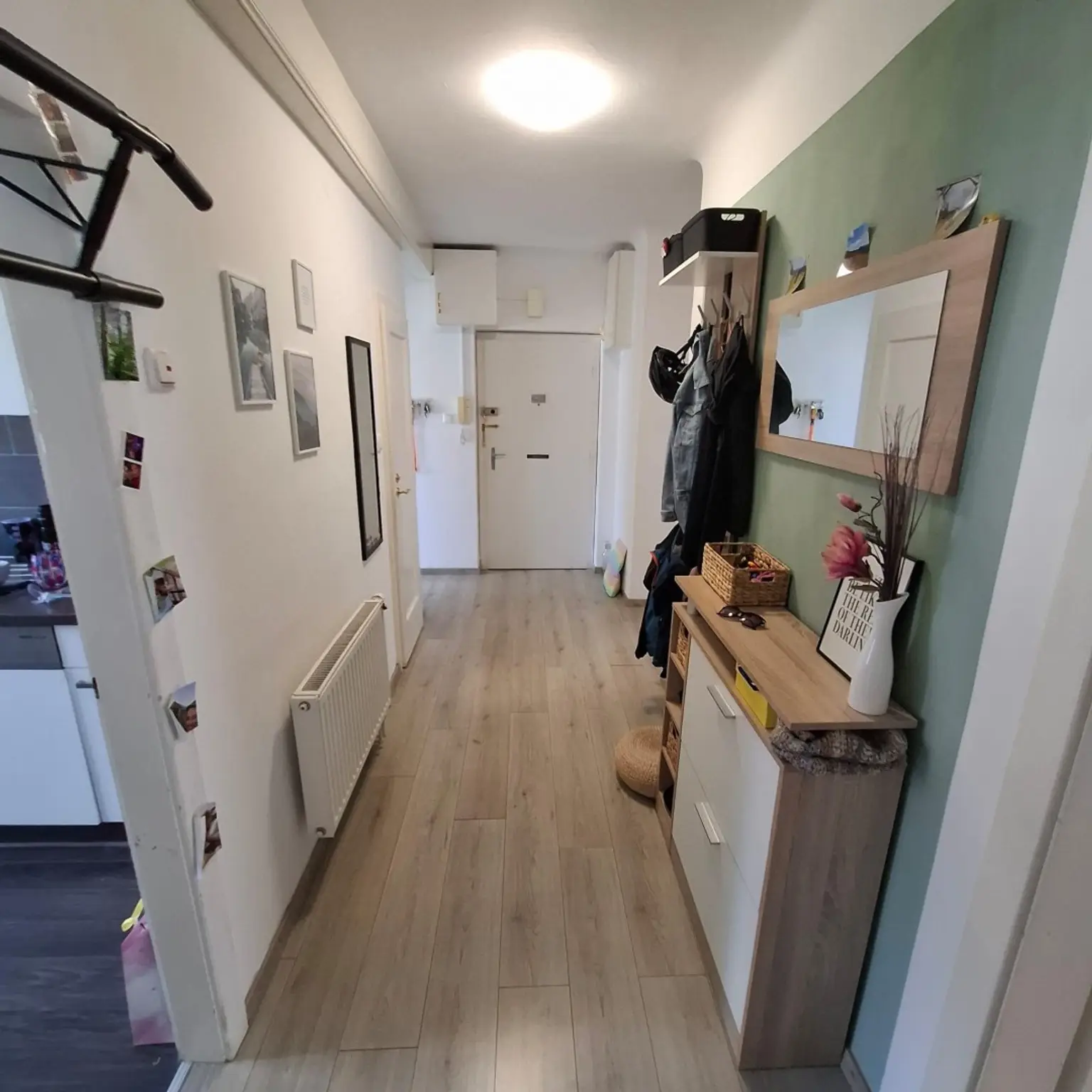 zentral begehbar