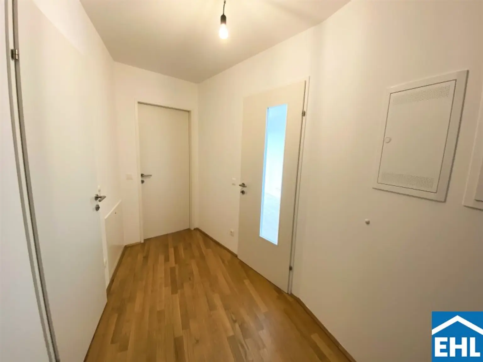 Ideal geschnittene 2-Zimmer Wohnung mit Loggia in U-Bahn-Nähe bei der Messe Wien!