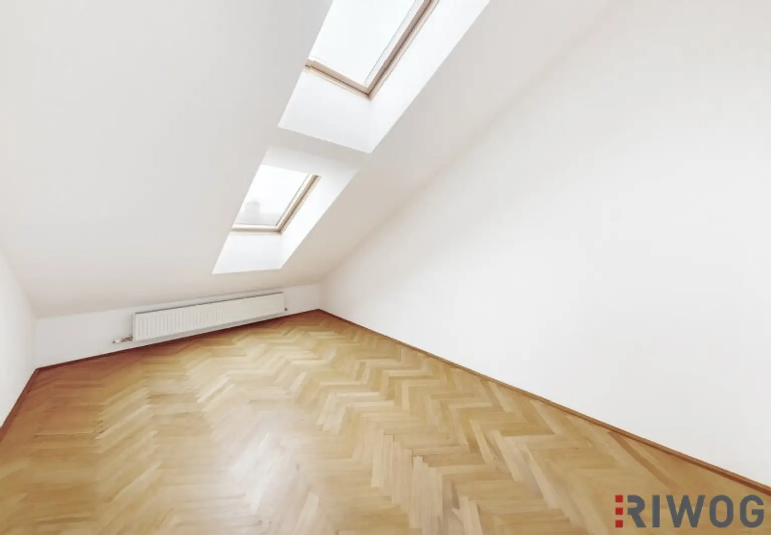 HELLE DACHTERRASSENWOHNUNG in der Odoakergasse