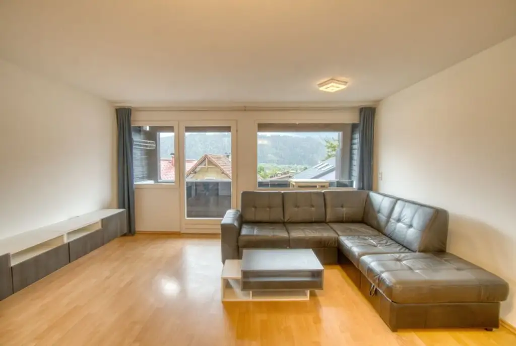 Attraktive 2-Zimmer-Wohnung mit Südbalkon und Tiefgarage