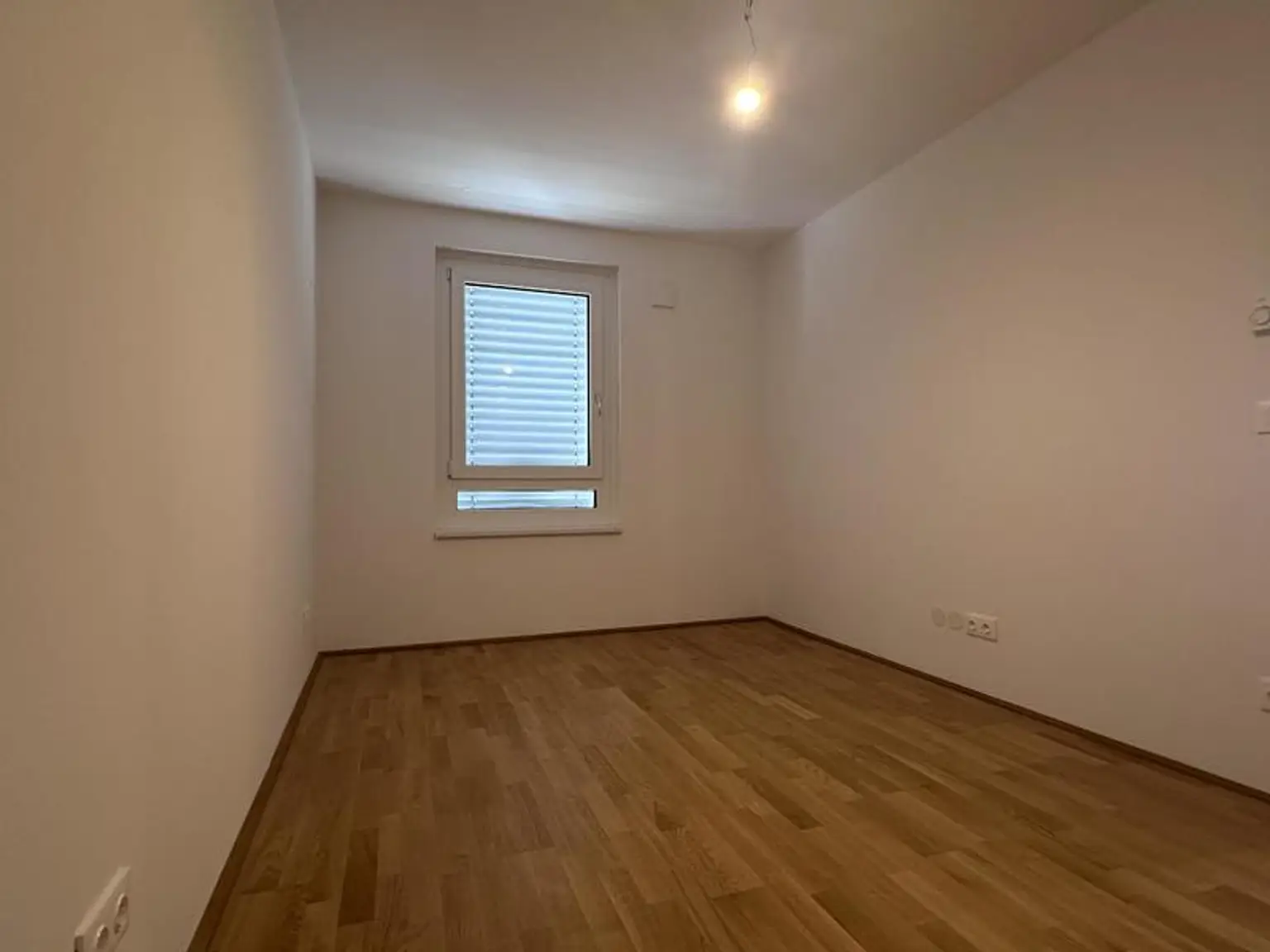 2 ZIMMER MIETWOHNUNGEN MIT LOGGIA BEIM CASINOPARK