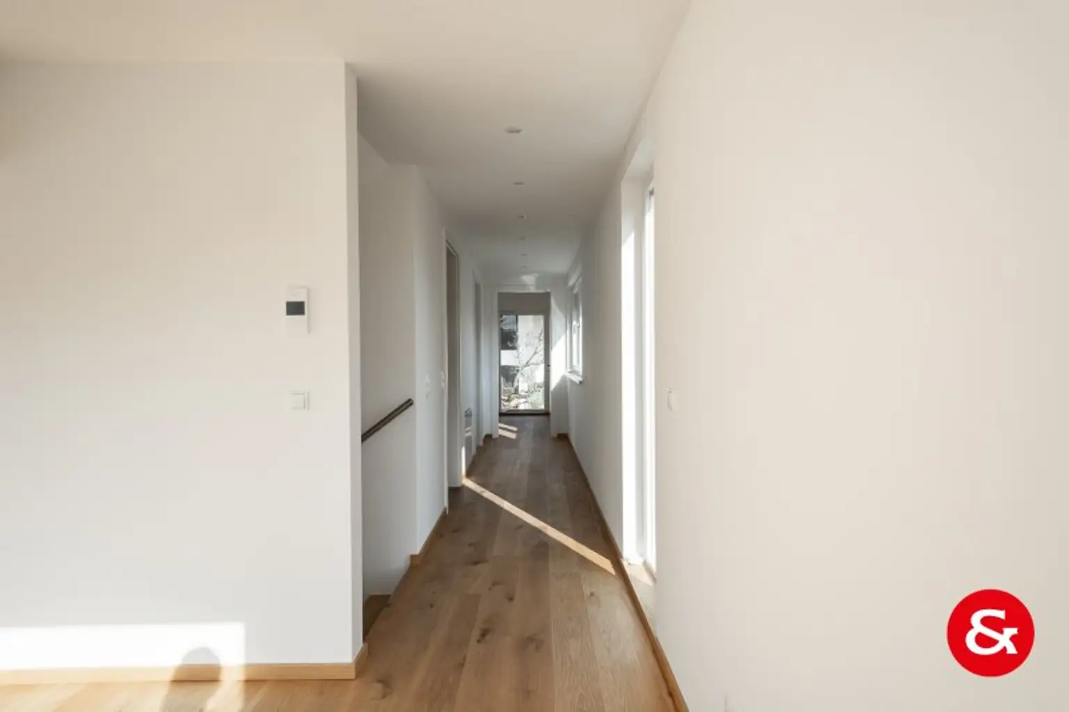 Modernes, klar gestaltetes Einfamilienhaus mit viel Platz und Technik!