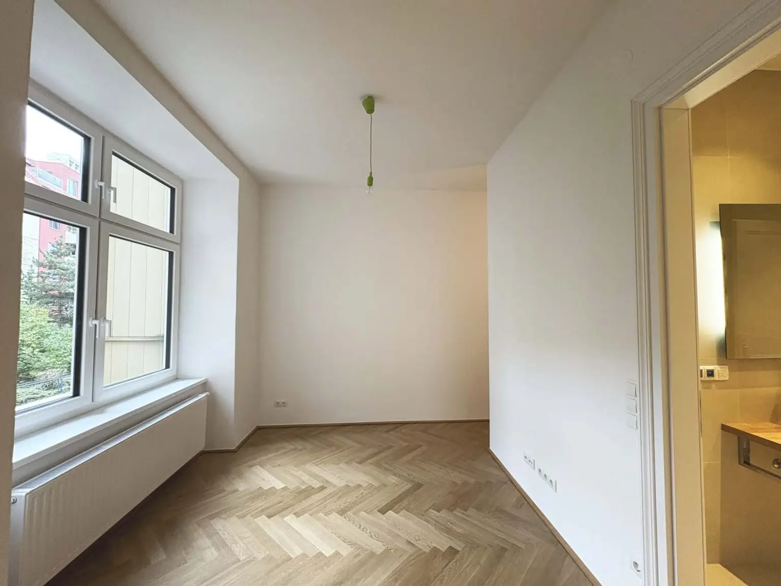 Erstbezug nach Sanierung - Innenhoflage - 
Schöne 1 Zimmer Wohnung