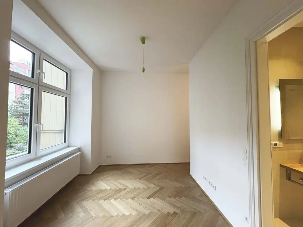 Erstbezug nach Sanierung - Innenhoflage - 
Schöne 1 Zimmer Wohnung