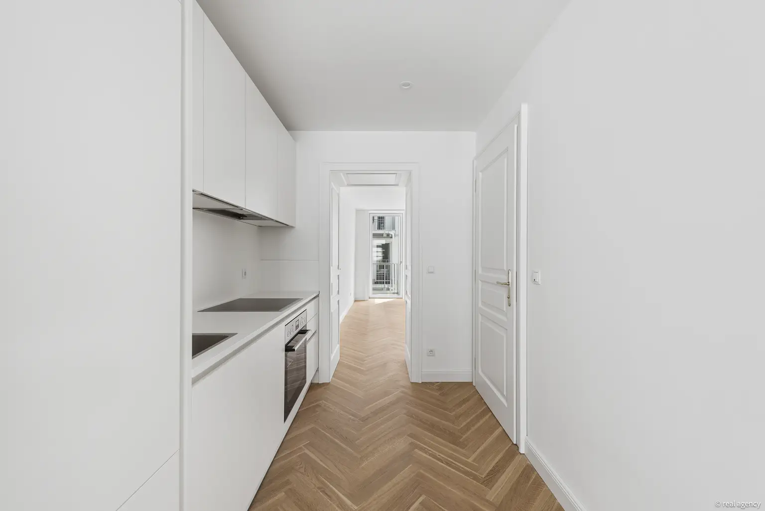 EIN WIENER ALTBAU, ZEITGEMÄSS GEDACHT