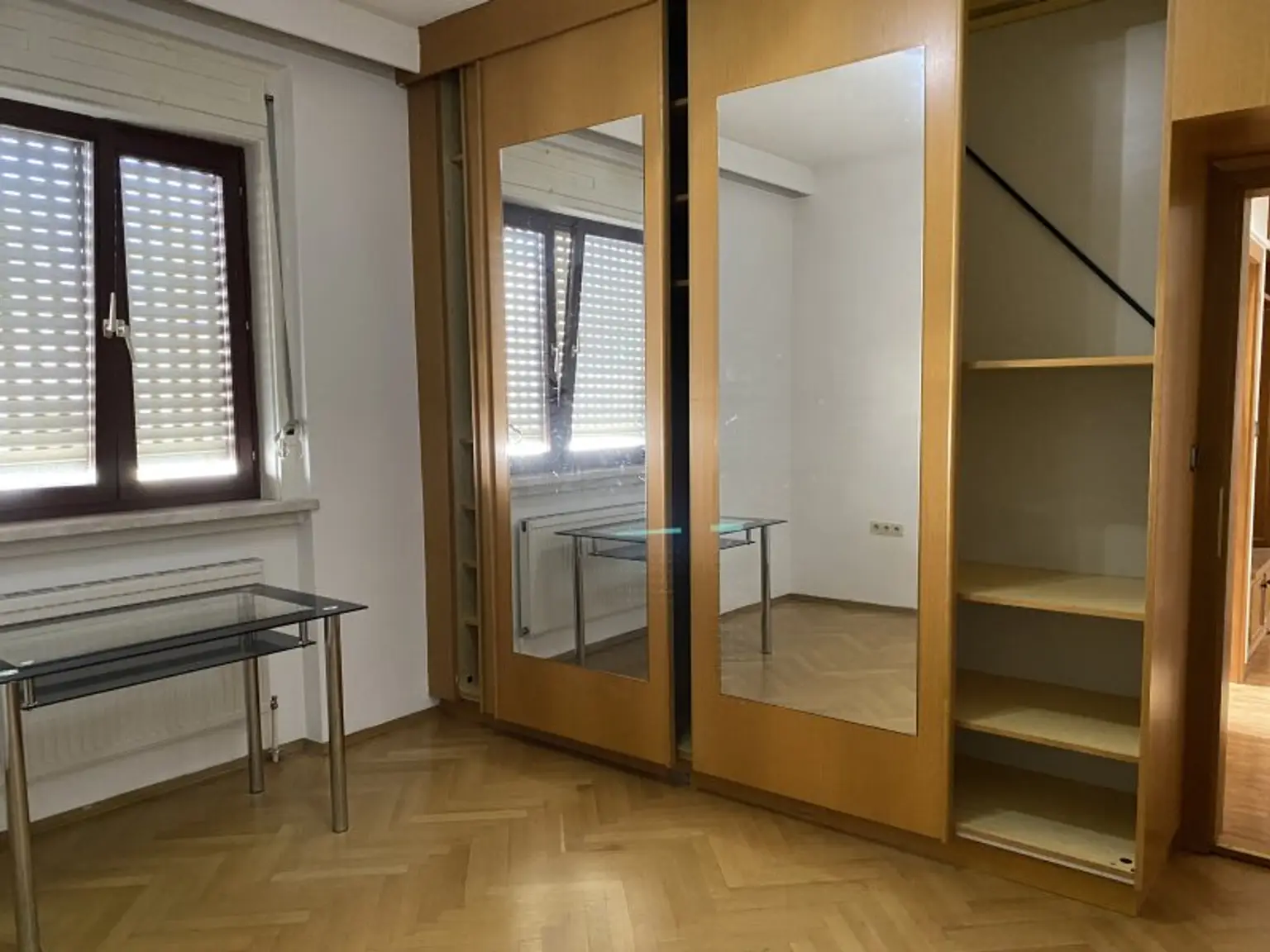 Großes Familienwohnhaus