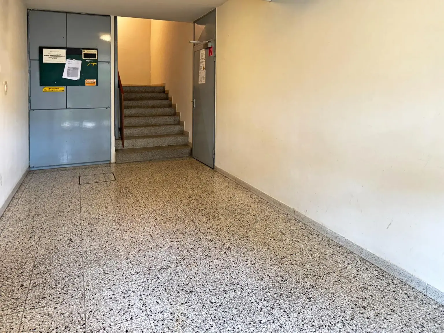 "Cooler Ausblick - Loggia und Stellplatz inklusive!"