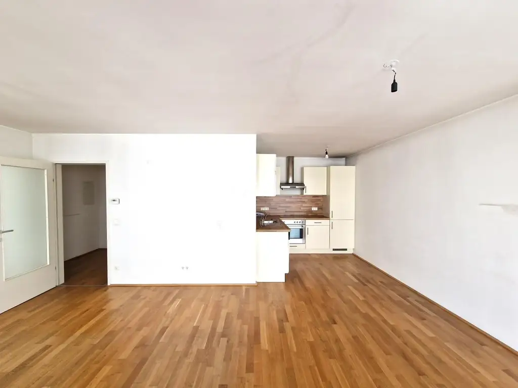Moderne Neubauwohnung mit großem Balkon und Grünblick //Nähe Neubaugasse & U3 !!