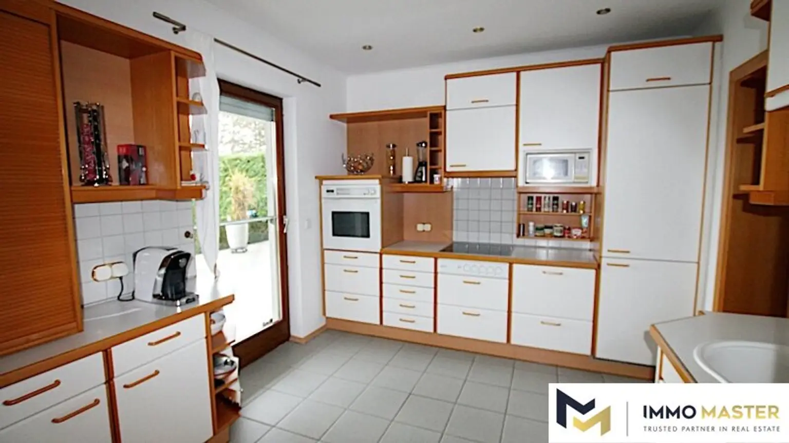 Wohnen auf 1000 m² barrierefreier Fläche, Bungalow in Trumau mit uneinsehbarem Garten