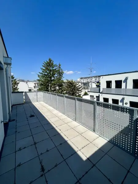Traumhafte Dachgeschosswohnung in 1230 Wien – Erstbezug mit Balkon und Terrassen!