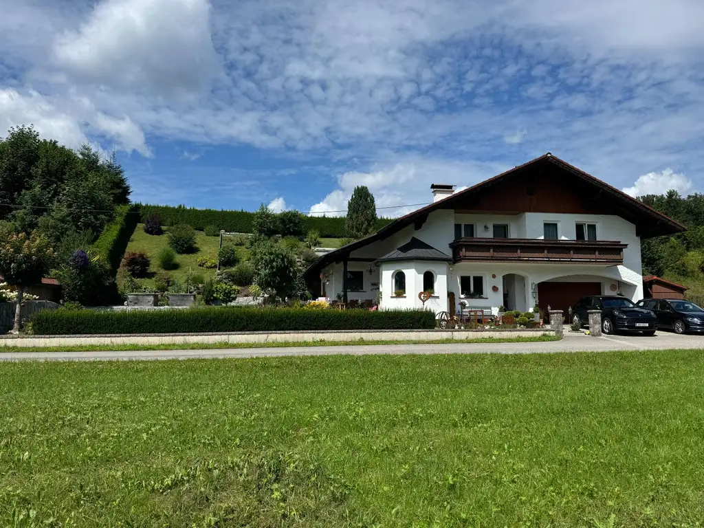 Haus mit HERZ, toller Garten, große Terrasse, herrlicher Ausblick!
