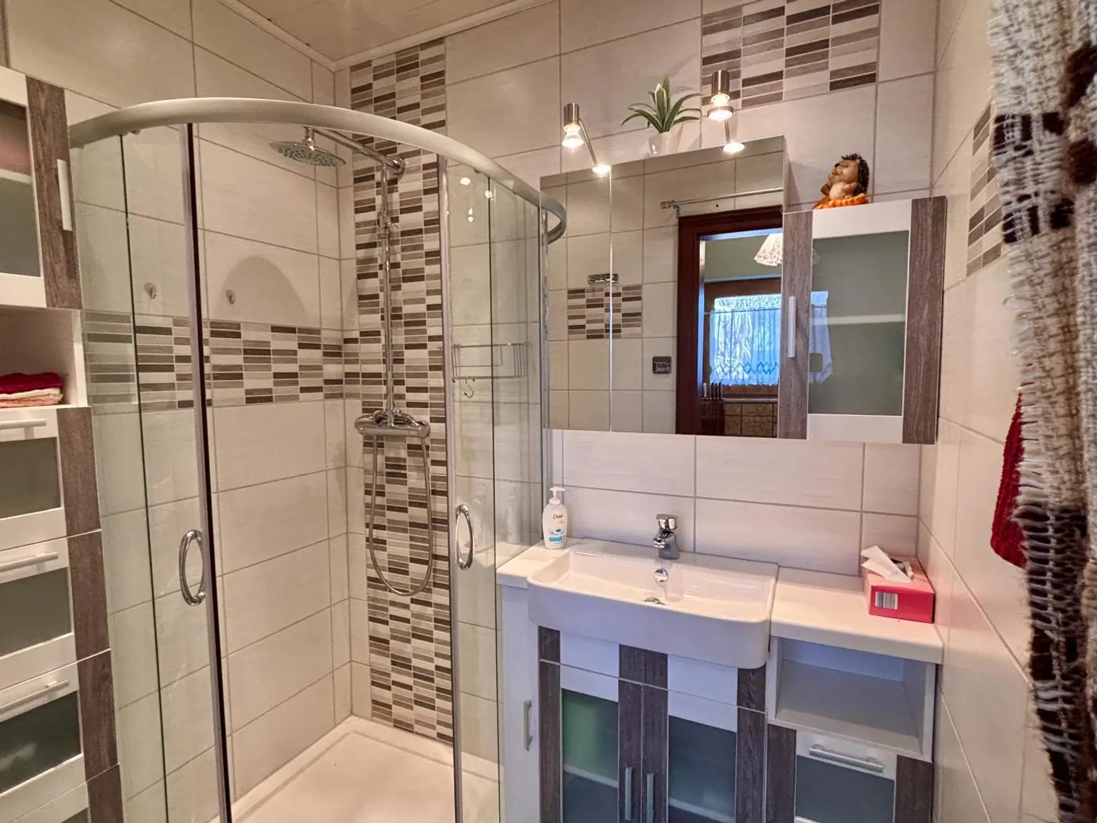 Zweite Wohneinheit Badezimmer