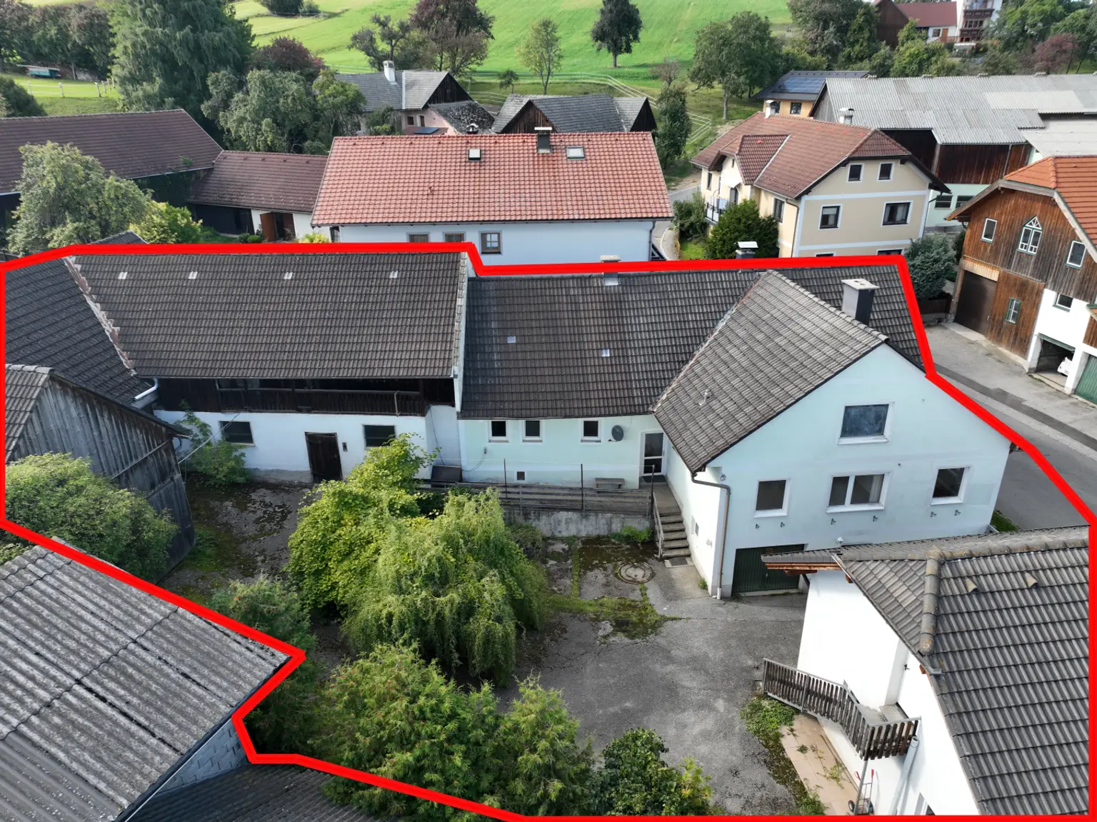 Bauernsacherl mit Nebengebäude