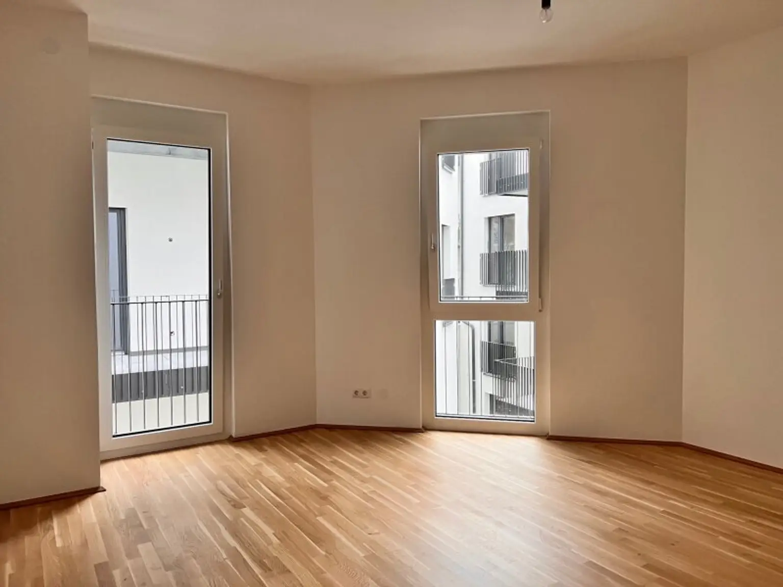 Moderne 3-Zimmer-Wohnung mit 2 Balkonen in 1180 Wien – Ihr Erstbezug wartet!