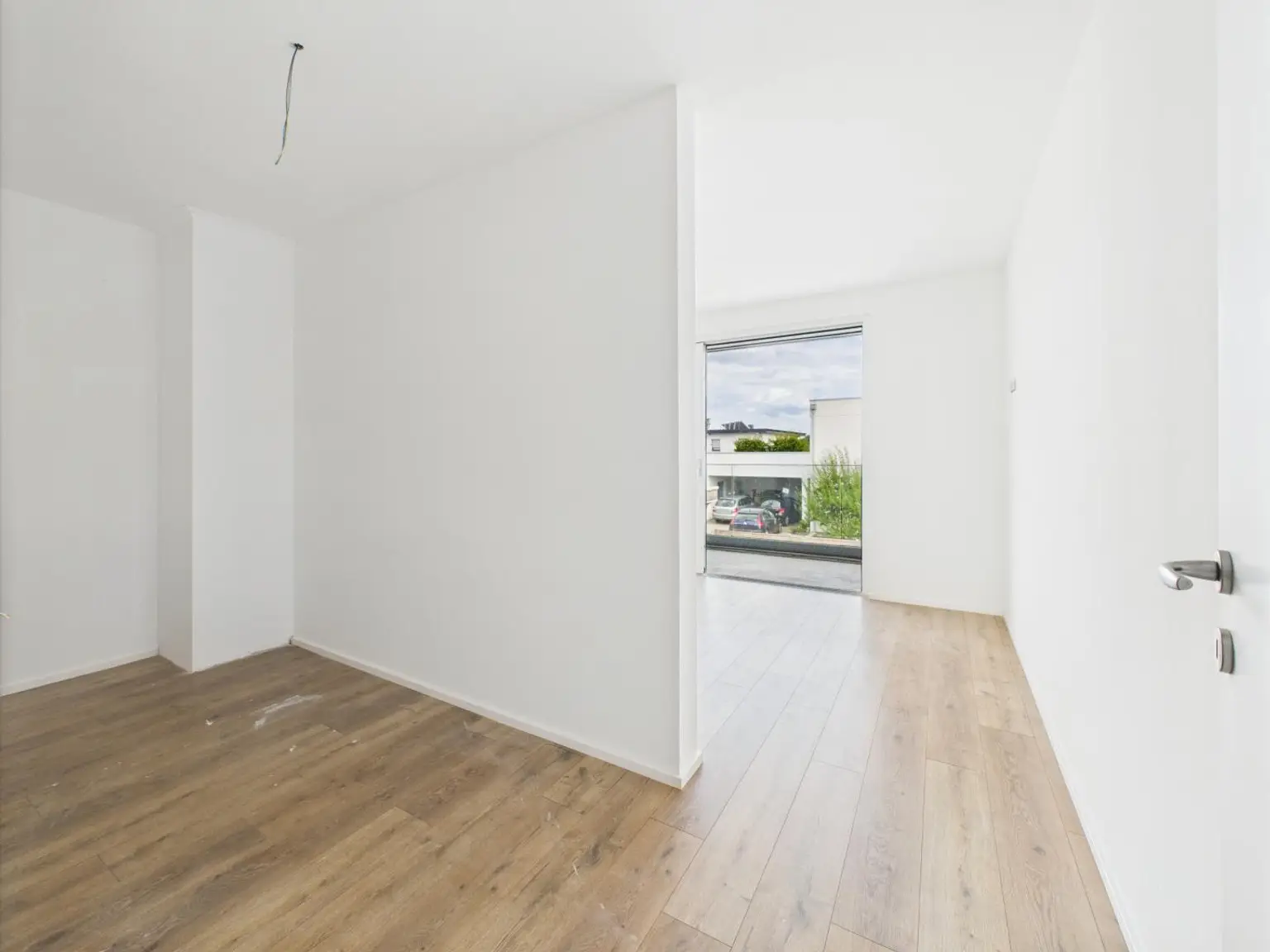 WELS-WEST: Ihr neues Smart Home mit Salzwasserpool, Carport & exklusiver Ausstattung