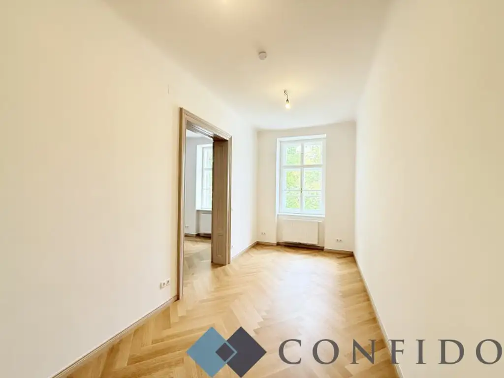 AM HEUMARKT - Traumhafte 4 Zimmer Altbauwohnung in großartiger Lage!