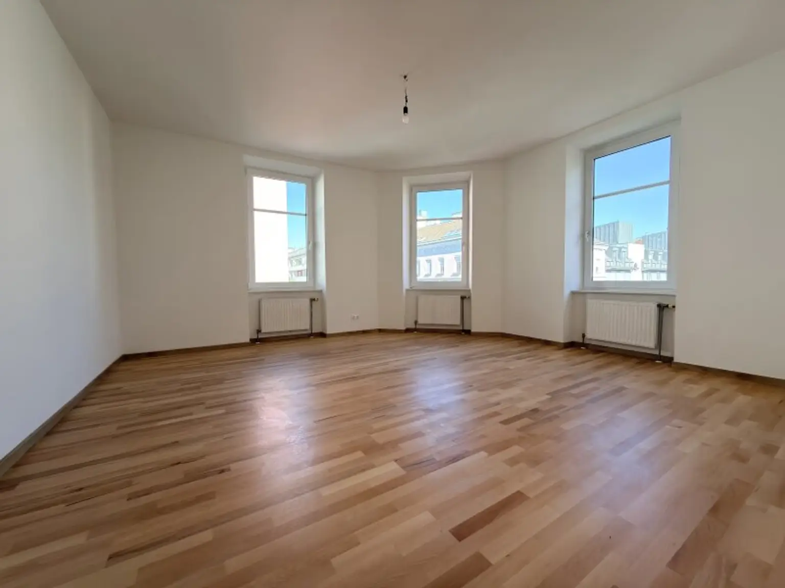 riesiges Schlafzimmer