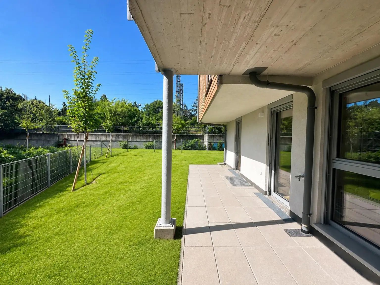 Terrasse_mit_garten