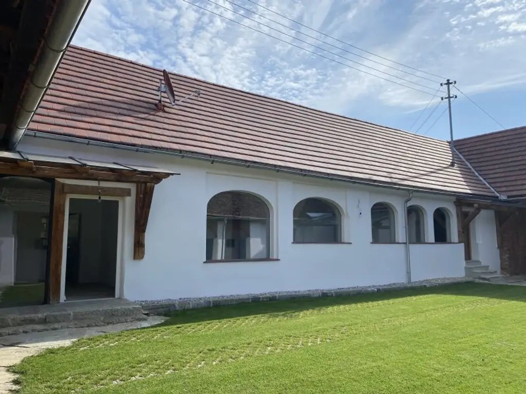 Wunderbar renovierter Vierkanthof