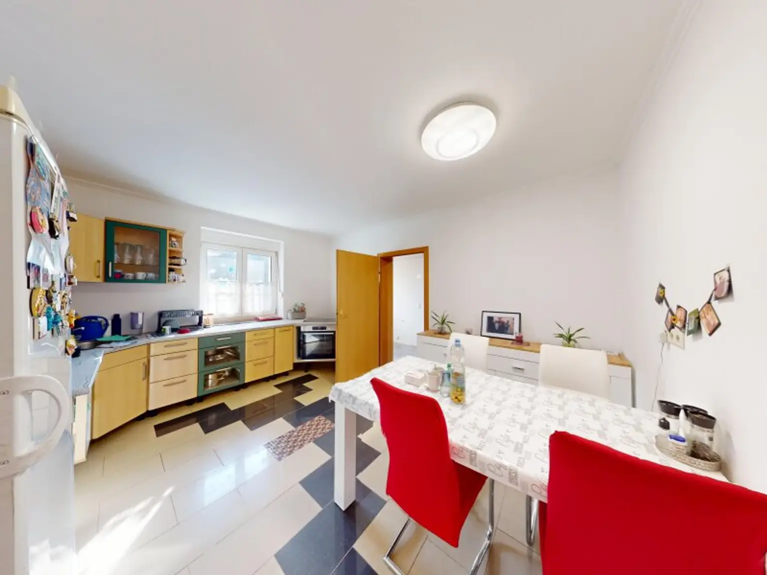 SANIERUNGSSCHNÄPPCHEN! Wer hier Hand anlegt, erfüllt sich seinen Wohntraum! Nähe Therme "Silent Spa"!