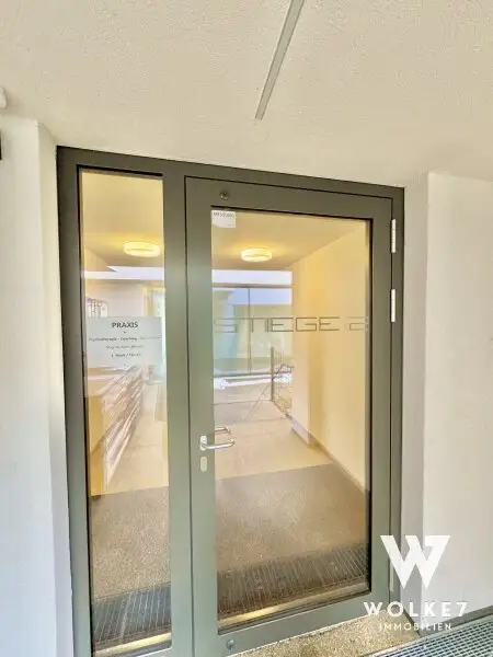 Wunderschöne 2 Zimmer mit 2 Aussenflächen | Ruhig & hell | gut aufgeteilt | U1 Kagraner Platz